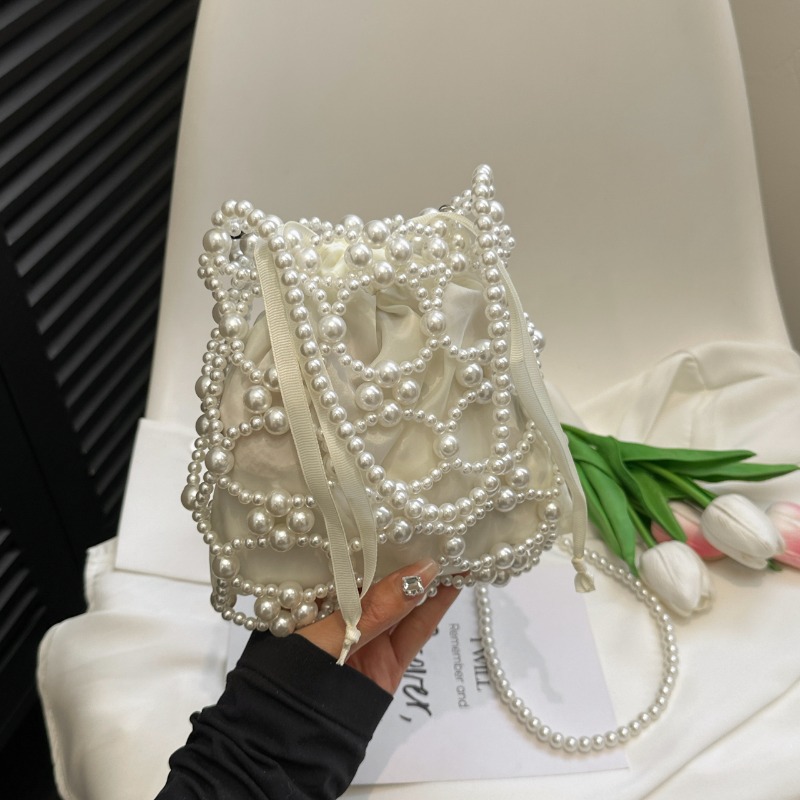 Luxury Bags On Sales - ホワイトビーズバケットショルダーとクロスボディバッグ絶妙な高級感のある新鮮なパーティーハンドバッグ女性のための2024ファッション販売中